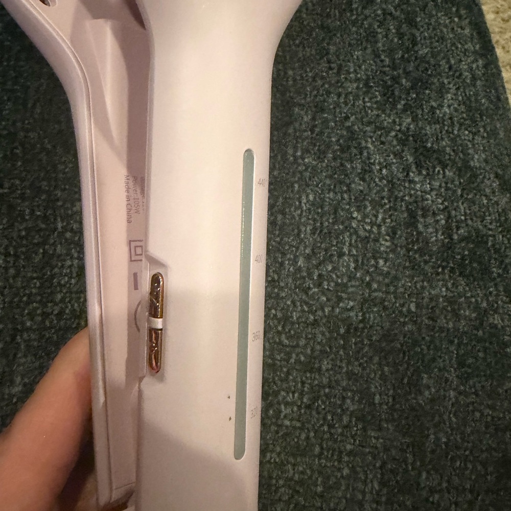 Pink Hair Styling Tool - Picture 5 of 6